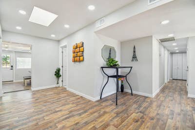 Spacious Glendale Retreat Main Photo