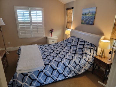 Furnished private room with plenty of natural ligh Main Photo