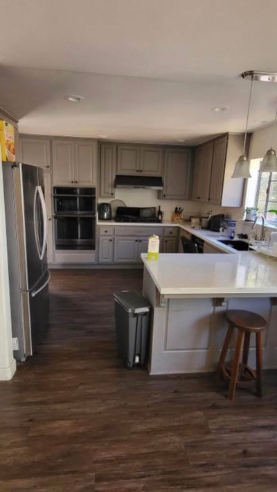 Open room in north Redondo Beach Main Photo