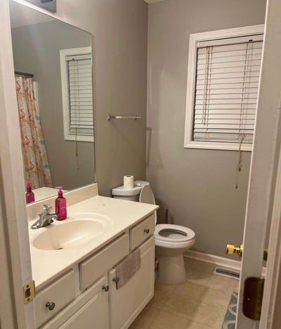 Room + Private Bath for rent  Main Photo