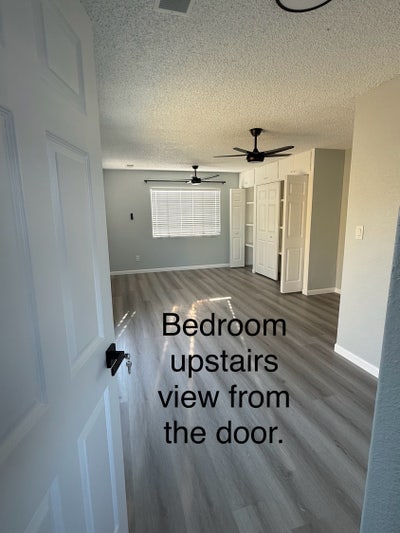 Upstairs bedroom for rent  Main Photo