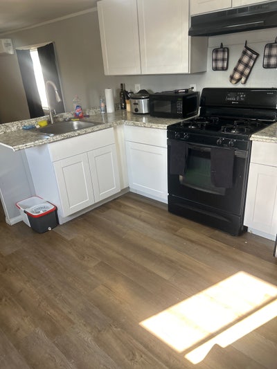 Small room for rent  Main Photo