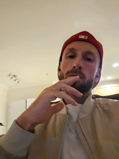 Professional  Main Photo