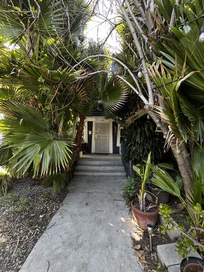 Room Available in Cozy Craftsman Home  Main Photo