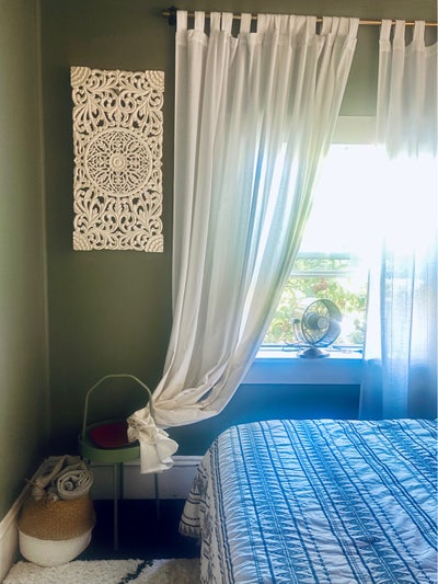 Furnished Rm in Cute House, Great Location Main Photo