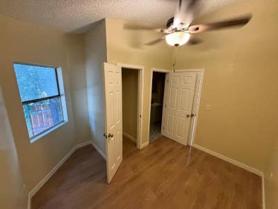 For rent private room with own bath Main Photo