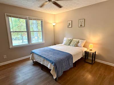  Lilburn CoLiving Home | Comfy Rooms w TVs in Ever Main Photo