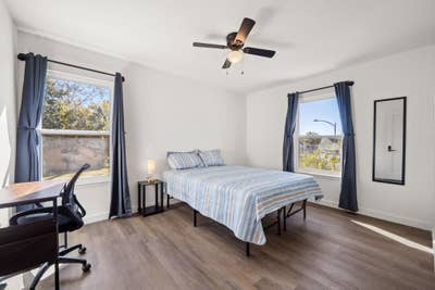 Modern North Austin CoLiving | Fast WiFi  • 3 Frid Main Photo