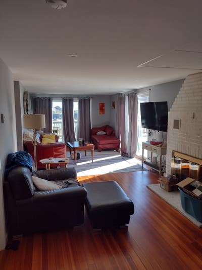 Unfurnished Room for rent with utilities included. Main Photo