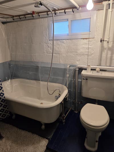 Sleeping Room Main Photo