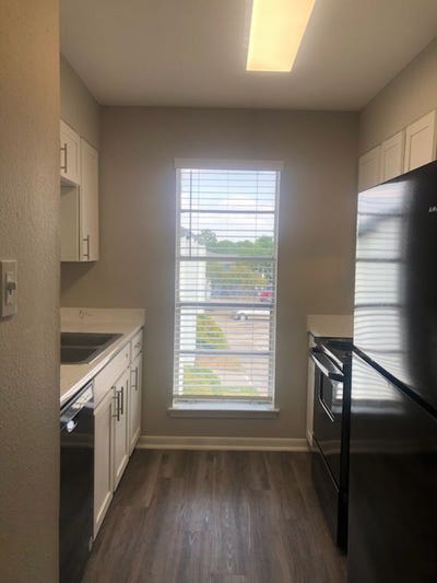 Sublease for Spring 2026 Semester Main Photo