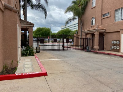 Cozy 2B2B at South Bay area Main Photo