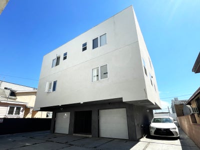 Bdrm/Shared Bath - Furnished Coliving w/ Laundry Main Photo