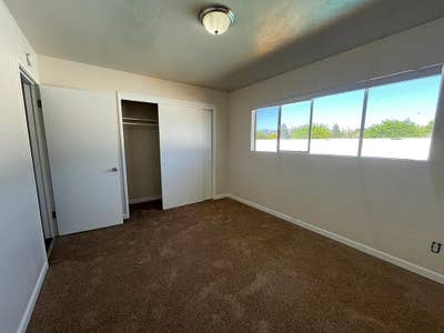 Bedroom available in 2bd 1 bath apartment.  Main Photo