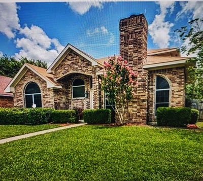 Nice Room in a Laid Back House Main Photo