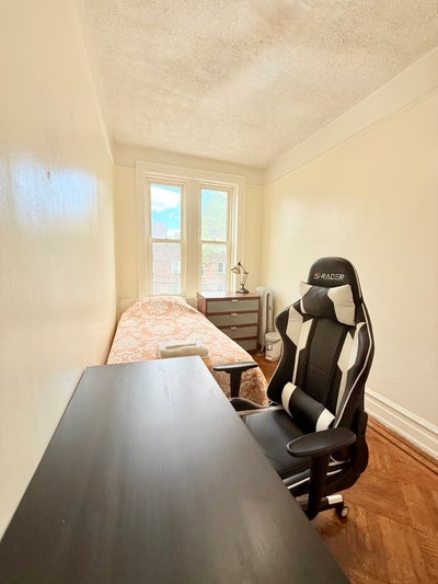 Comfortable Private Rooms In The Heart Of Brooklyn Main Photo