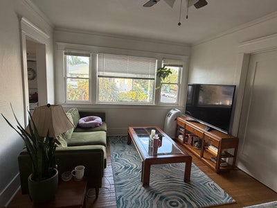 Looking for a roommate!  Main Photo