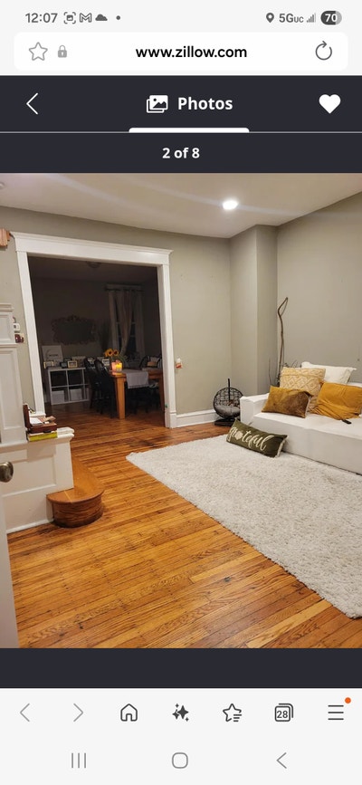 BIG Sunny bedroom in CLEAN and quiet house! Main Photo