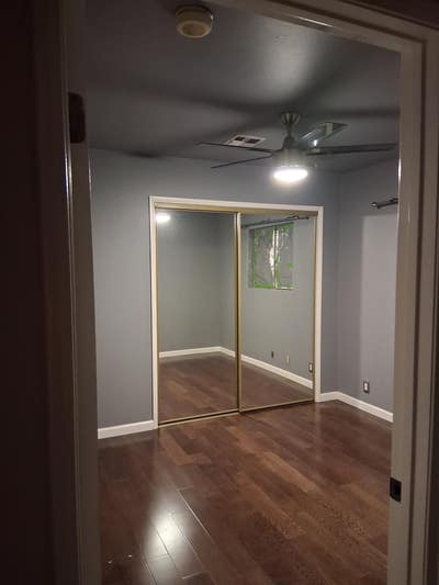 Vacant room available  Main Photo