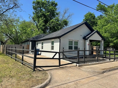 Great pad in Dallas Main Photo