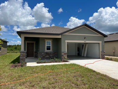 Large Bedroom for rent in Dad-Daughter Household Main Photo