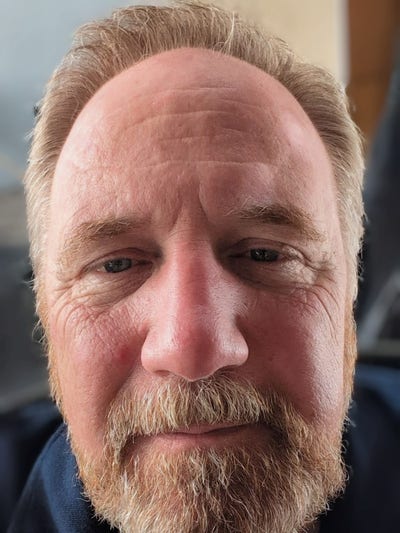 Hey there! Looking for a roommate in Los Ange... Main Photo