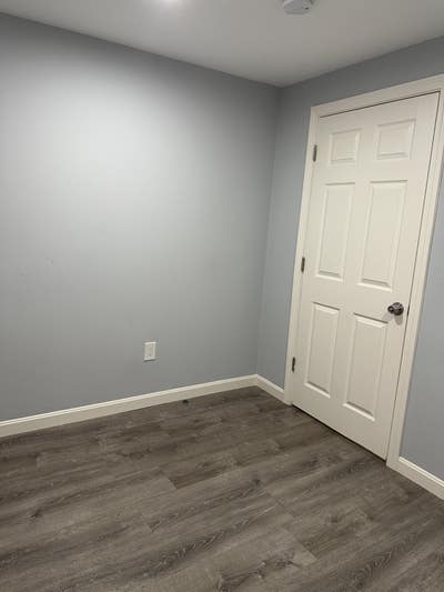 1 spacious room for rent in Everett Main Photo