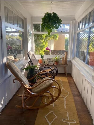 Room open in house with a yard/walk to beach! Main Photo