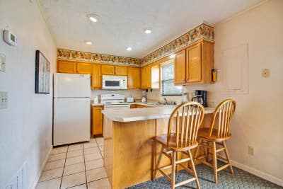 & 3 bed units Main Photo