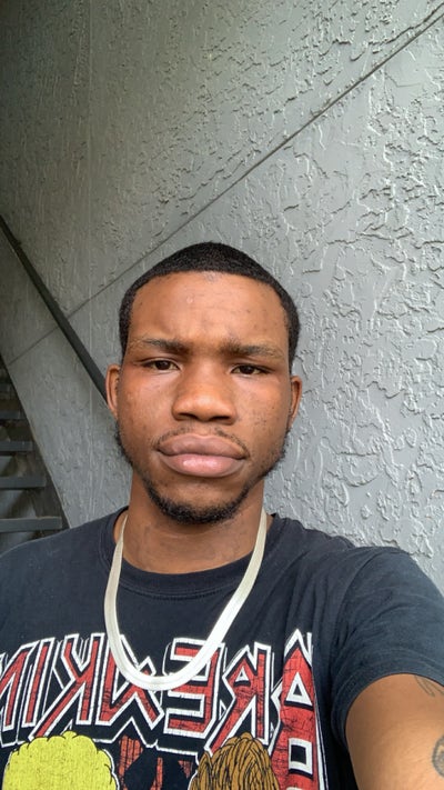 Room wanted in Tampa Main Photo