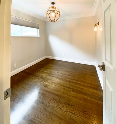 Single Room in a Beautiful Home Main Photo