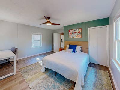  ELEVATED Rooms Decatur•Workspace • Private Deck•? Main Photo