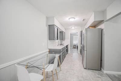 Newly & Spacious renovated home, Comforts rooms wi Main Photo