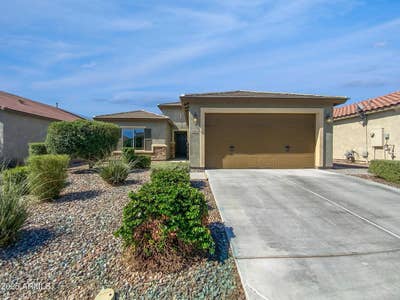 Very Nice Clean Room With King Size Bed  Main Photo