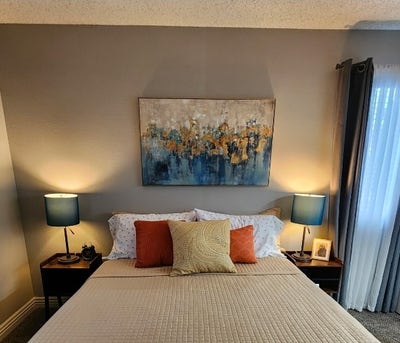 Looking for a roommate? Main Photo