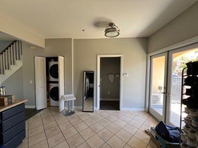 Room for rent Main Photo