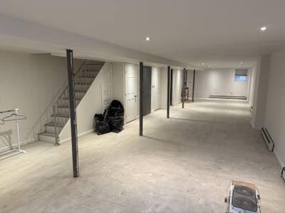 HUGE basement studio in shared 2-story apartment Main Photo