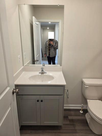 Affordable Room for Rent with Private Bathroom Acc Main Photo