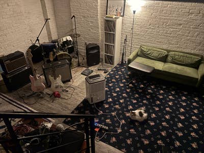 Looking for a Roommate - Space for Music Lovers! Main Photo