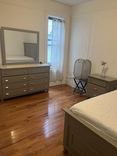 Harlem Cozy - Large Furnished Room Available Main Photo