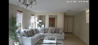 Furnished Room Quartz Hill Main Photo