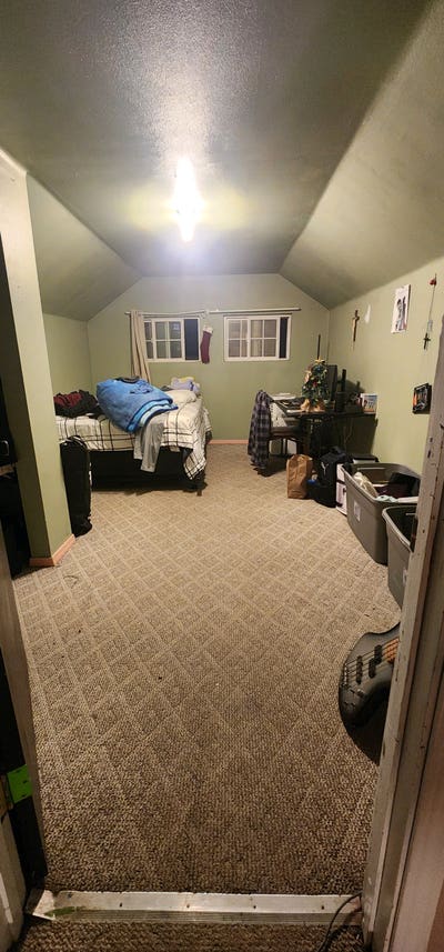 Large room Main Photo