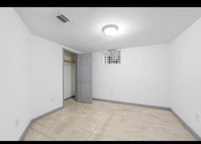 Duplicate of Three Separate Rooms for Rent_ S 18t Main Photo