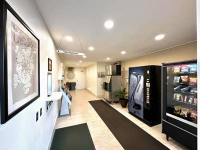 Live in Westerly Hills Main Photo