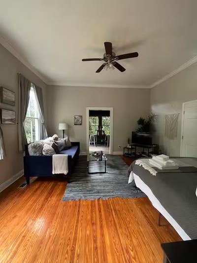 Cozy apartment in Historic Vineville Main Photo