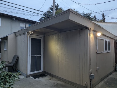 Studio ADUBed Bath.  Main Photo