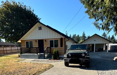 Loft w/ Private Entrace and Bathroom Main Photo