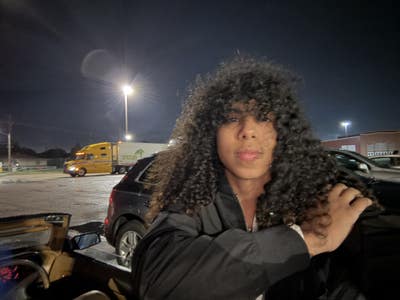 Female student needs North Hollywood room now Main Photo