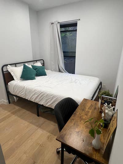 Private bedroom with private bath  Main Photo