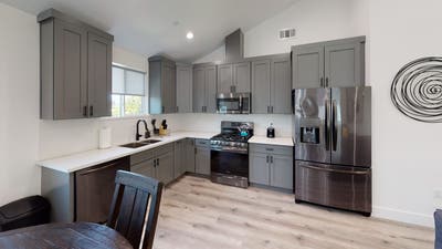 4 bed in North Hollywood on a flexible lease Main Photo